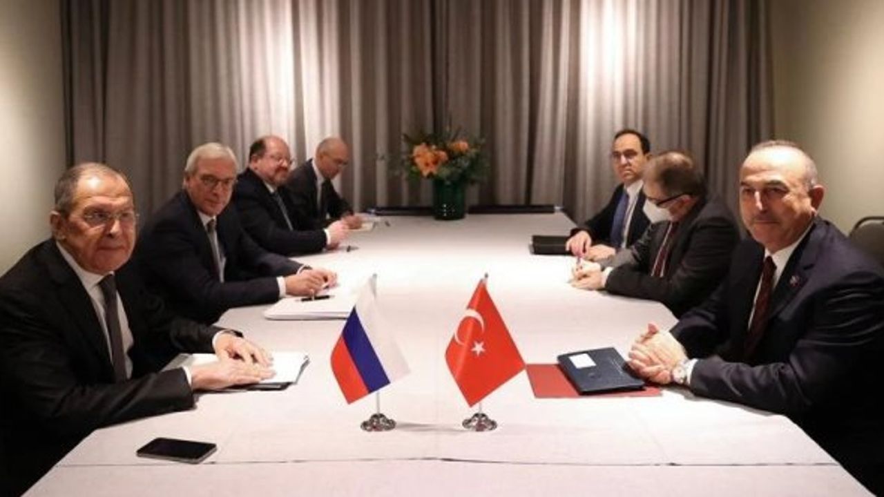 Bakan Çavuşoğlu, Rus mevkidaşı Lavrov ile görüştü