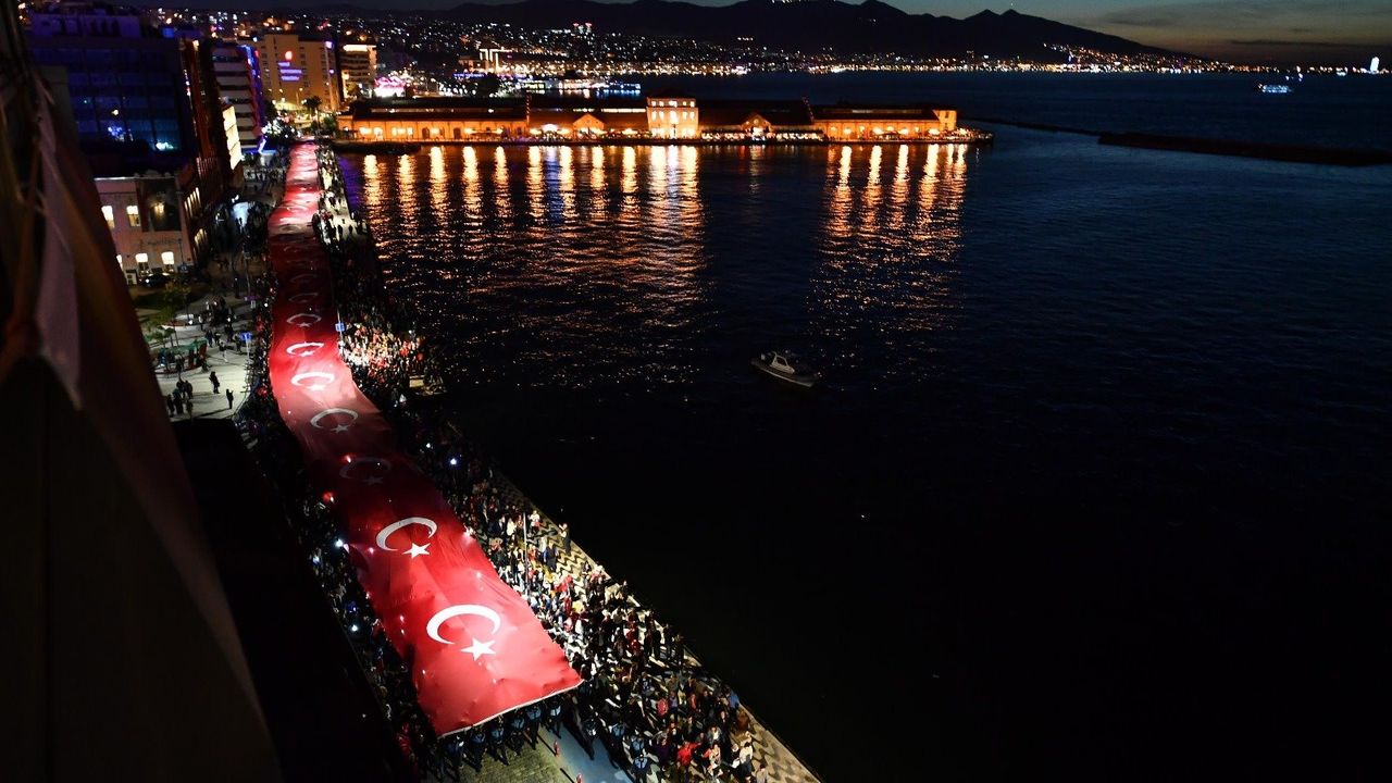 100'üncü yıl kutlamalarında İzmir farkı; işte saat saat kutlama programı