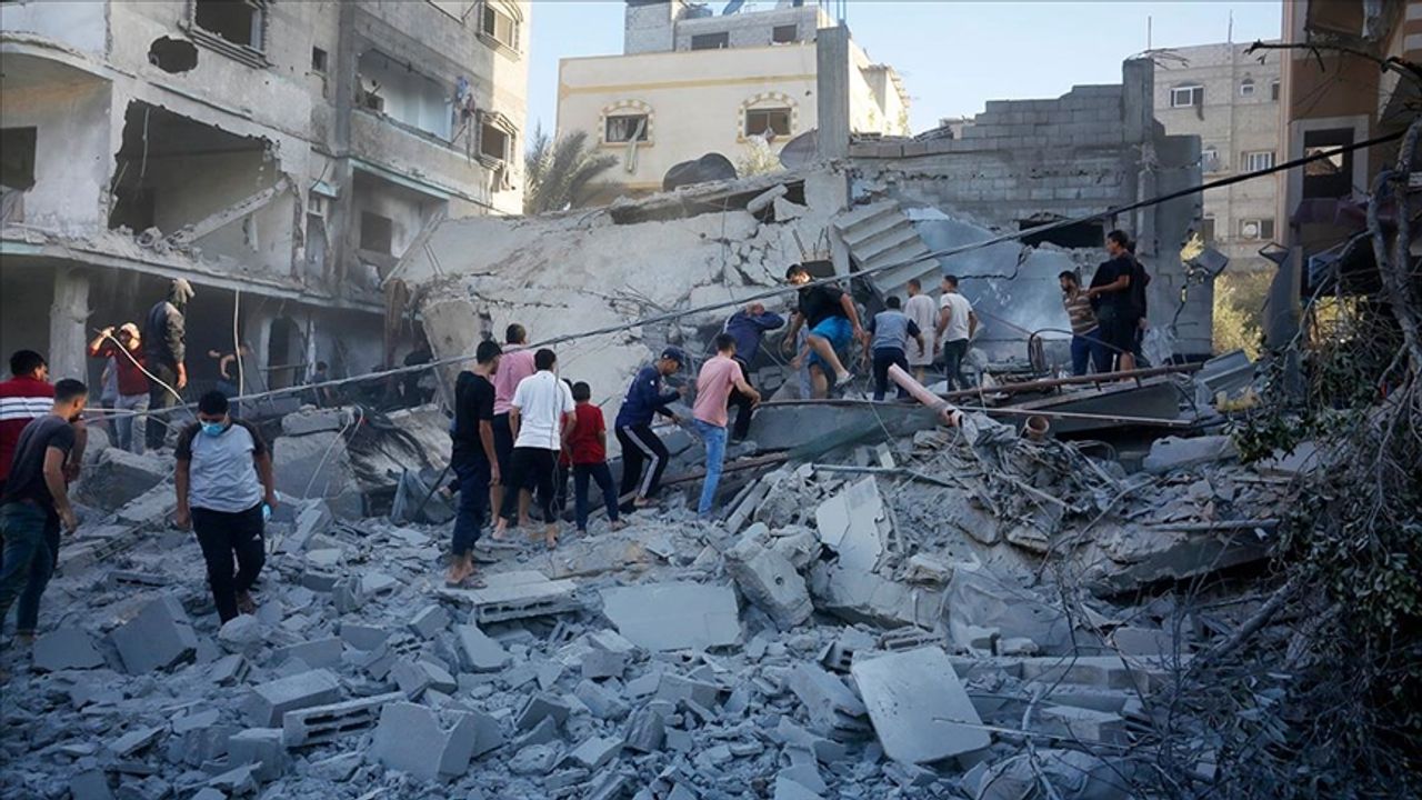 İsrail'in Gazze saldırılarından kaynaklı Filistinli ölü sayısı 5 binin üzerine çıktı