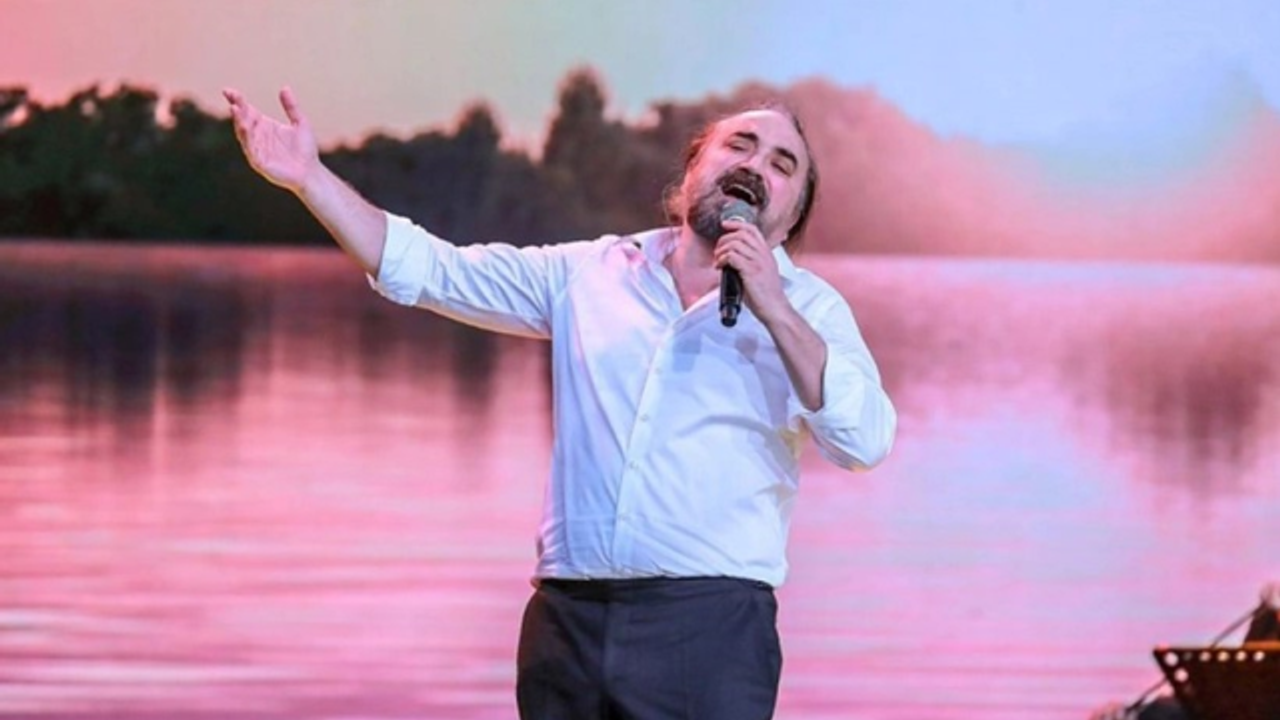 Volkan Konak : "Vefasız ve sevgisiz siyaset korosunda şarkı söylemem"