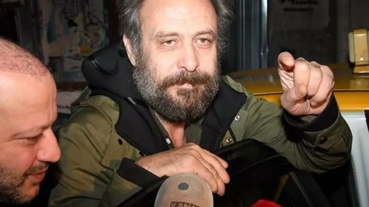 Nejat İşler kavgasında yeni görüntüler ortaya çıktı: Gazeteci Nejat İşler'e kafa atmış!