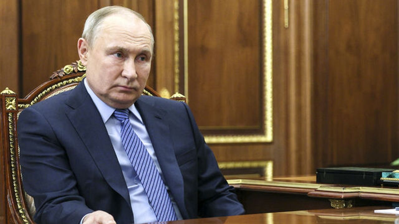 Rusya Devlet Başkanı Putin'in Ankara ziyareti ertelendi