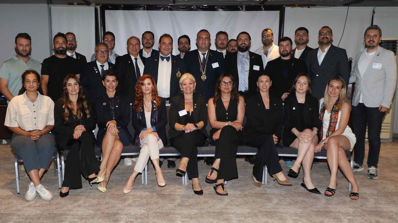Rotary’de yeni dönem İzmir’den başladı!
