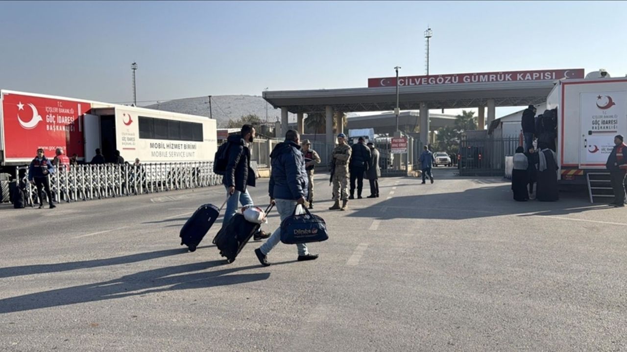 Göç İdaresi açıkladı: Ülkesine dönen Suriyeli sayısı belli oldu