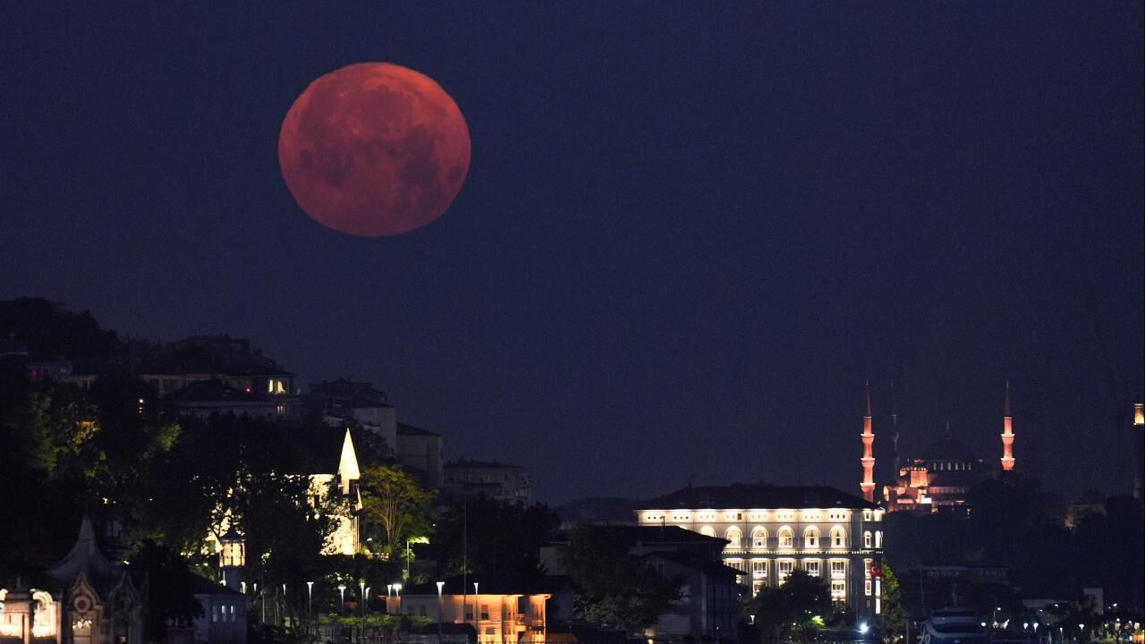 Çilek Dolunayı ne zaman 2026? Çilek Dolunayı Türkiye'den izlenecek mi?