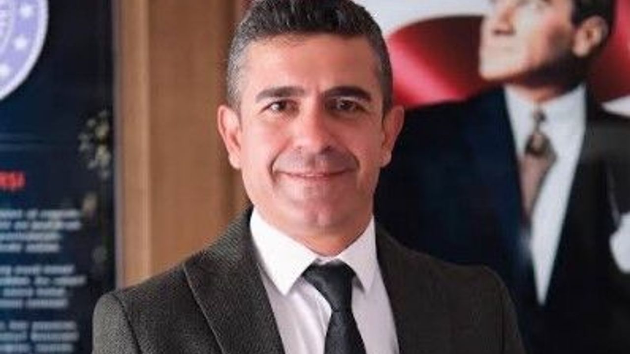 CHP'de bir belediye başkanı daha AK Parti yolunda! Haymana Belediye Başkanı Koç yolları habersiz ayırdı