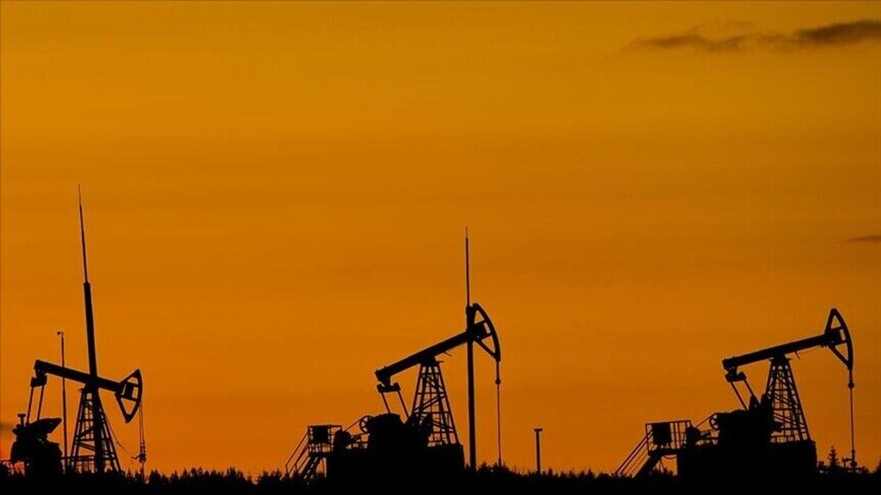 Petrolden sevindiren haberler üst üste geliyor! Aylar sonra ilk kez 70 doların altını gördü