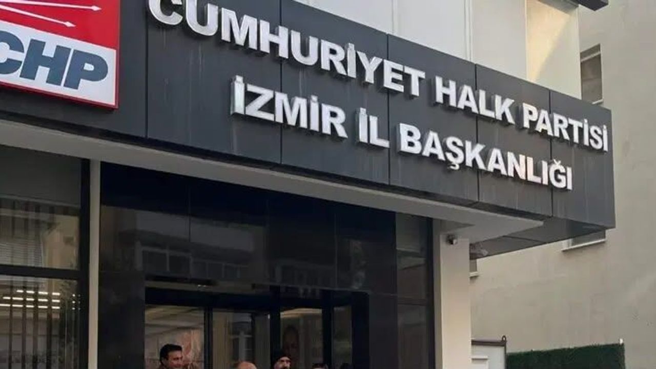 CHP İzmir’de kimler göreve geldi? İlçe başkanlarının tam listesi