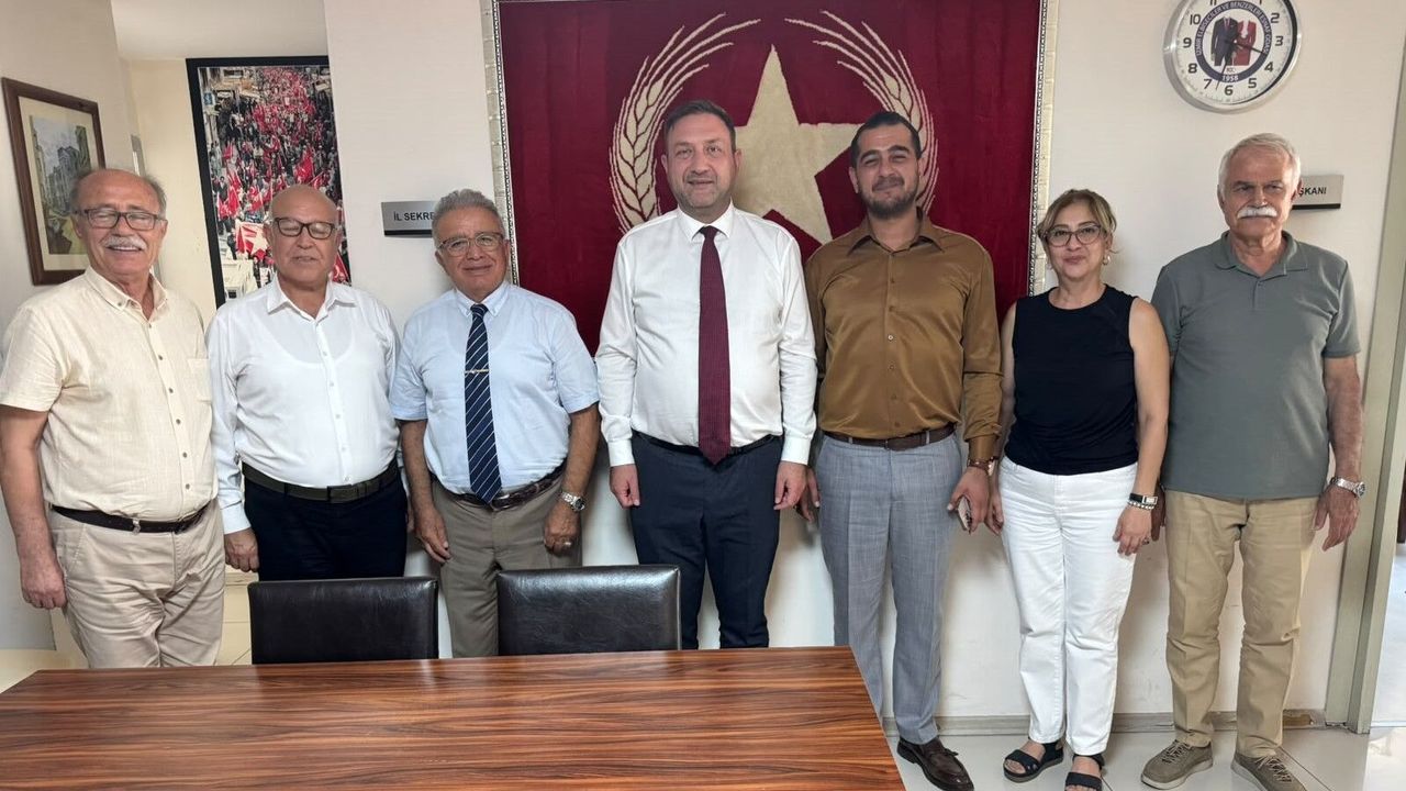 CHP İzmir İl Başkanı Gümrükçü'nden siyasi partilere ortak akıl ziyaretleri!