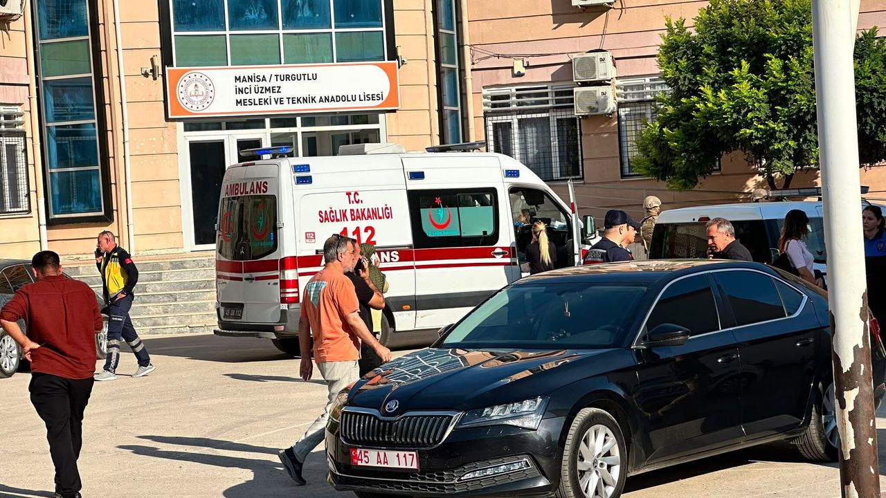 Sağlık Bakanı Memişoğlu'ndan Manisa'daki okul saldırısıyla ilgili önemli açıklamalar