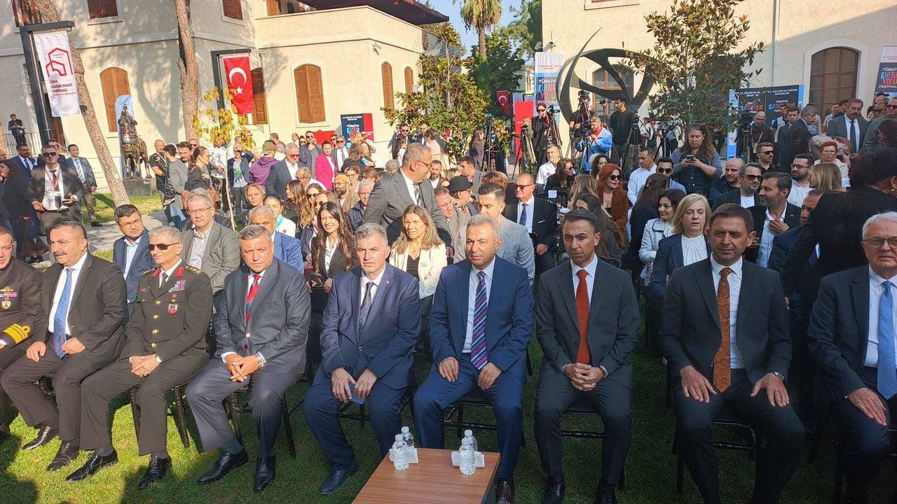 İzmir Kültür Yolu Festivali başladı! 110 lezzet noktası, 303 etkinlik