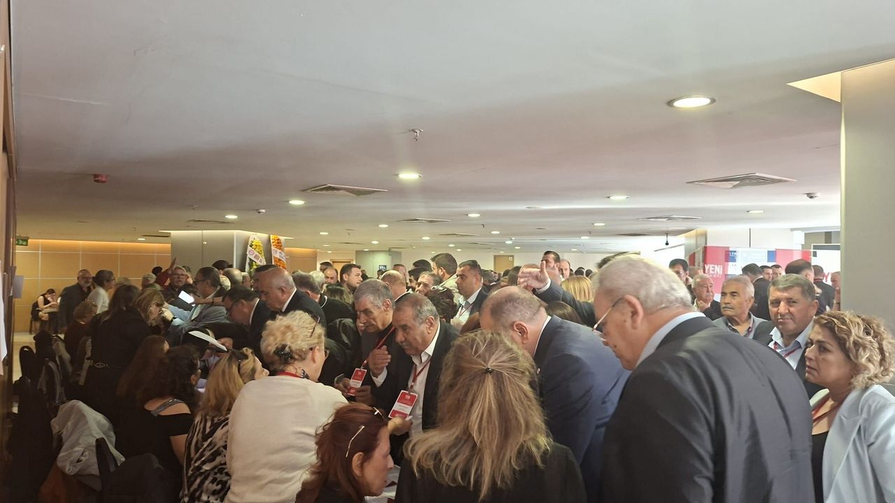 YENİ Parti İzmir’de 'hazirun' ve 'liste' krizi... Karşıyaka örgütü isyan etti!