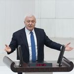 Tuncay Özkan'dan, iktidara ironi dolu eleştiri: "Yakışmıyor Faruk Bey... İnsanımız sevinmesin mi?"