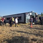 Amasya'da feci kaza! 80 kişilik çift katlı otobüs devrildi! Çok sayıda yaralı