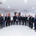 Karşıyaka Spor Kulübü yönetiminden Başkan Cemil Tugay'a ziyaret! Zübeyde Hanım Stadı masaya yatırıldı