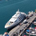 5.5 milyonluk yakıt ikmali... Suudi milyarderin deniz üstündeki sarayı İzmir'den taşınan yakıtla doldu