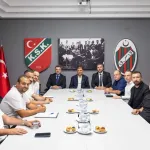 Karşıyaka’da gündem stat! Cemil Tugay kulübü ziyaret etti
