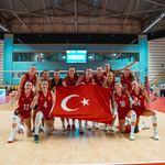 İzmir’in gururu Defne Başyolcu, Akdeniz Oyunları’nda namağlup yarı finalde!