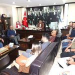 İzmirli Şanlıurfalılar'dan Başkan Yıldız'a 'Geçmiş olsun' ziyareti