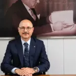 Talip Geylan’dan Zafer Bayramı mesajı: “Bağımsızlığımızdan asla taviz vermemeliyiz”
