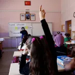 MEB ücretli öğretmenlik başvurularında son günler: e-Devlet başvuru ekranı, ilçe takvimi ve başvuru şartları