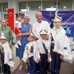Seferihisar’da 21 çocuk için unutulmaz gece! O hediye yüzlerini güldürdü