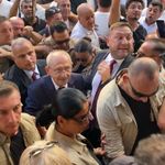 İzmir’de CHP MYK’sı zirvesi! Kılıçdaroğlu’na girişte zor anlar