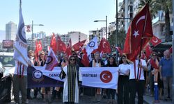 İzmir Demokrasi Üniversitesi’nden “Demokrasi Yürüyüşü”