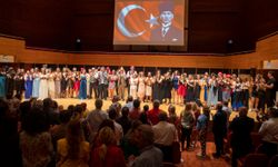 İzmir Aşkına'dan Muhteşem Gösteri