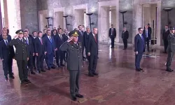 Erdoğan ve yeni kabine üyelerinden ilk kez Anıtkabir ziyareti