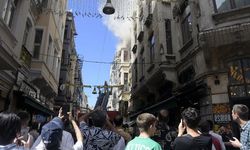 İstiklal Caddesi’nde restoranın çatısı yandı
