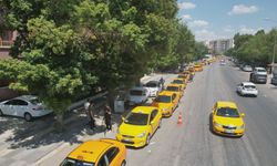 Başkent’te tarife yenilendi, taksiciler güncelleme için uzun kuyruklar oluşturdu