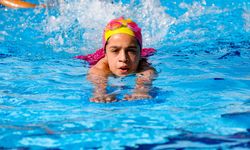 Haydi çocuklar havuza! Yaz sıcaklarında serinleten eğitim