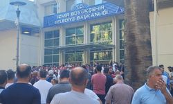 İzmir Büyükşehir Belediyesi İşçileri'nden eylem