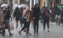 AKOM'dan İstanbul'a haftasonu kuvvetli yağış uyarısı