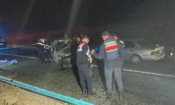 İki araca çarpan otomobilin sürücüsü öldü