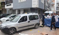 İzmir'de kanlı infaz! Takip ettikleri araca kurşun yağdırdılar