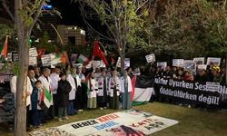 Filistin destekçileri ABD Büyükelçiliği önünde toplandı
