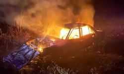 Şarampole devrilen otomobil alev aldı: 6 ölü, 1 yaralı
