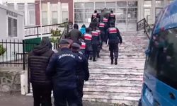 İzmir'de 173 kaçak göçmen yakalandı