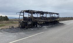 Çanakkale-Lapseki yolunda yolcu otobüsü alev alev yandı