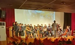 FOÇADA CUMHURİYETİN YÜZÜNCÜ YILI İÇİN MUHTEŞEM KONSER