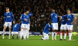 Fulham, Everton'u penaltı atışlarıyla devirip yarı finale yükseldi