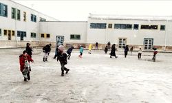 Çanakkale ilçelerinde kar yağışı: Taşımalı eğitime ara verildi