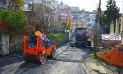 Karabağlar'da asfaltlama çalışmaları hız kesmeden devam ediyor