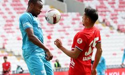 Sivasspor, Keçiörengücü'nü geriden gelerek mağlup etti