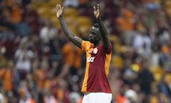 Galatasaray'ın yıldızı Davinson Sanchez geri döndü