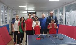 Bostanlıspor'da babalar - çocuklar masa tenisi maçında buluştu