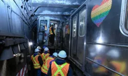New York’ta iki metro treni çarpıştı!