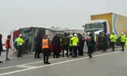 Yolcu otobüsü devrildi, bilanço çok ağır: 4 ölü, 36 yaralı